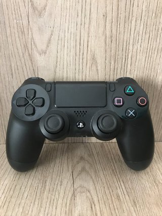 Mando PS4 como nuevo