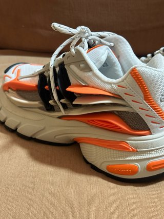Zapatilla Adidas NMD R1 Naranja Blanco