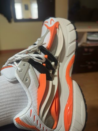 Zapatilla Adidas NMD R1 Naranja Blanco