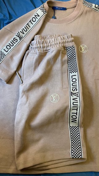 Conjunto Louis Vuitton Beige Talla L
