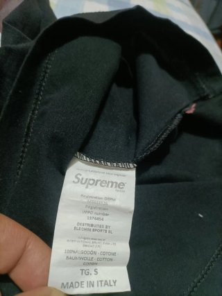 Camiseta Supreme Talla S Negra