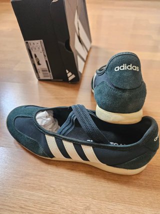 Adidas Barreda Mary Janes Talla 40