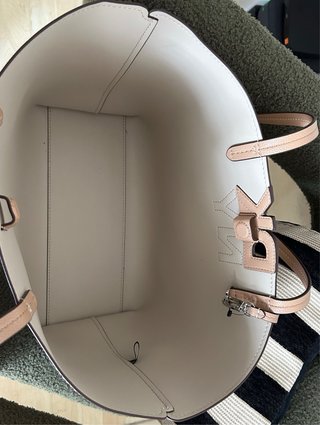 Bolso Tote DKNY Beige con Monedero