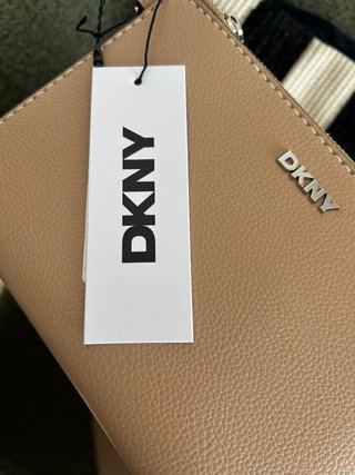 Bolso Tote DKNY Beige con Monedero