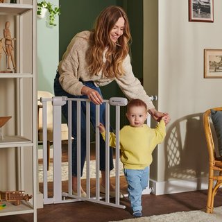 Kinderkraft barrera segura regulable niños