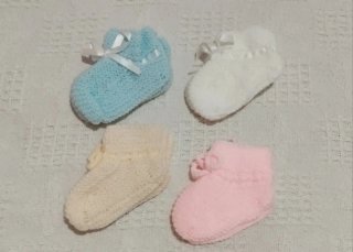 Lote 4 pares patucos punto bebé hechos a mano