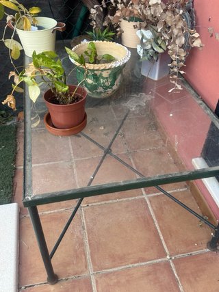 Mesa antigua forja y cristal