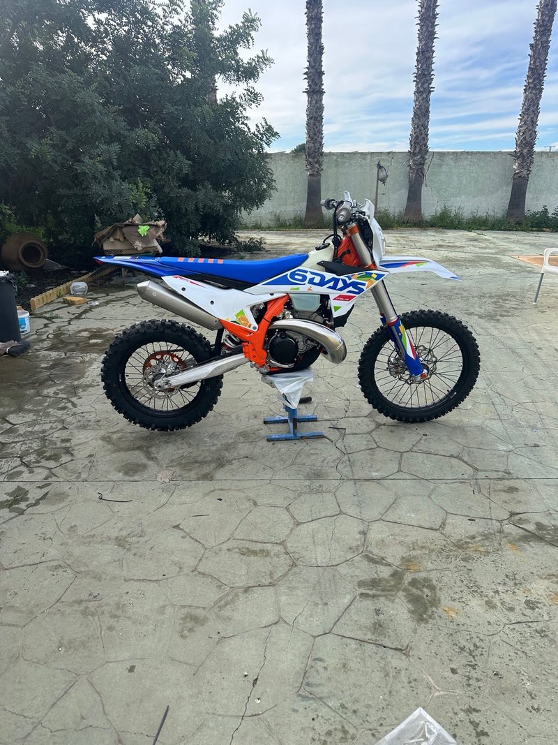 Ktm exc 300 six day
