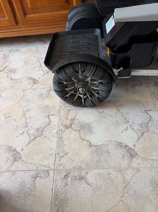 Silla de ruedas (sube bordillos) NO PLEGABLE
