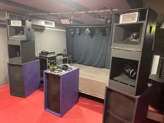 Alquiler de sonido para fiestas de electrónica/PA