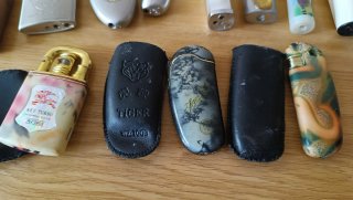 Raccolta di accendini vintage per collezionisti
