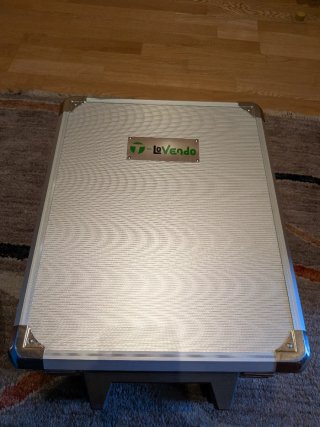 Maleta de herramientas sin abrir