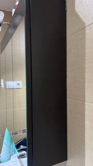 Mueble Camerino con Espejo y Lámpara.