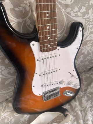 Guitarra electrica Squier Fender Stratocaster
