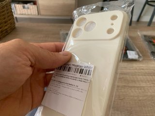3 fundas + 3 Protectores iPhone 17 Pro Max