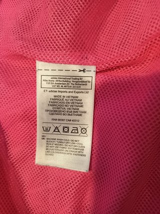 Chaqueta Adidas Fucsia y Negra