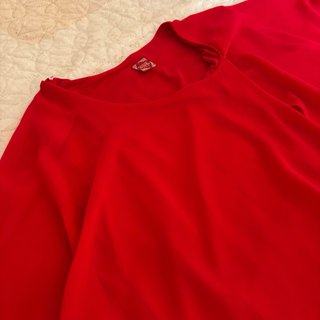 Blusa roja elegante