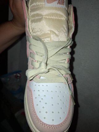 Zapatillas Nike Air Jordan  rosa y beig