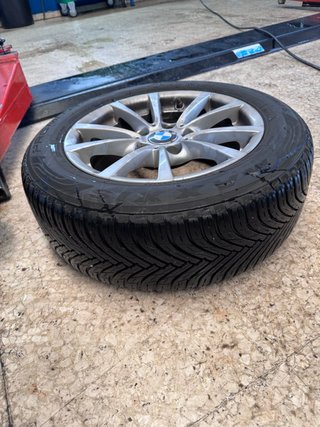 Llantas Originales BMW con Neumáticos
