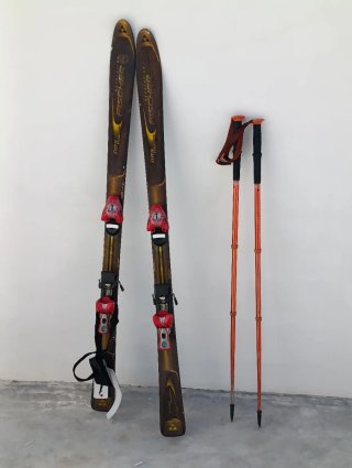 Esquís Fischer con fijaciones