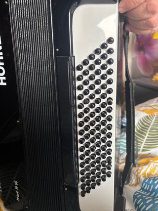 Acordeón Hohner 96 bajos, 7 voces
