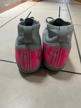 Zapatos de fútbol Nike Talla 38.5