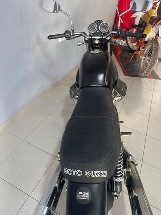 Moto Guzzi V7 Stone Negra/Gris 24.000km