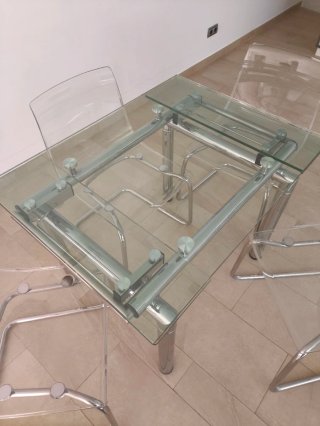 Mesa y 4 Sillas Cristal y Cromado