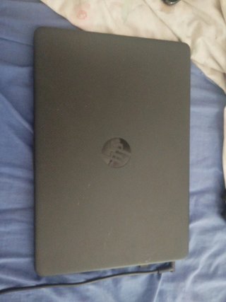 HP portátil AMD 3020e / 4GB / Windows 11