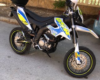 UM DSR Supermotard Blanco