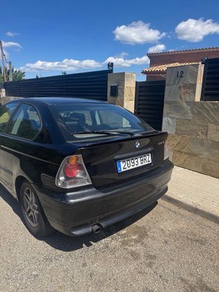 BMW compact Serie 3 2002