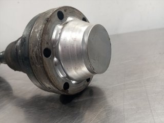 TRANSMISION DELANTERA IZQUIERDA VOLKSWAGEN TOUARE