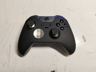 MANDO WIRELESS ELITE NEGRO XBOXONE MODEL 1698
