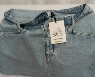 Falda vaquera Pull&Bear Talla  talla L 12 euros