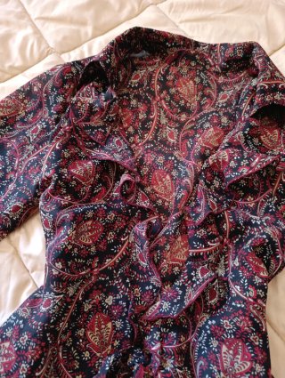 Blusa Vintage Volantes Estampada