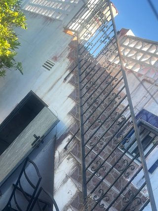 Chalet en venta , con agua , luz y piscina