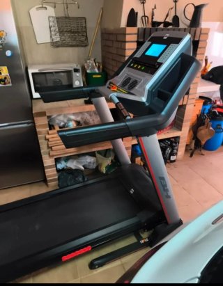 Cinta de Correr PROFESIONAL BH
