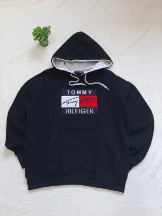 Sudadera Negra estilo Tommy Hilfiger. Talla L