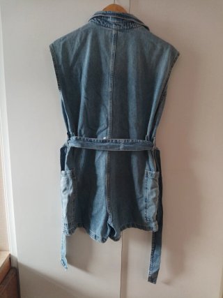 Mono vaquero Zara Talla 13-14 años