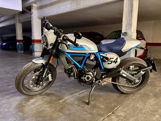 Ducati Scrambler Cafe Racer