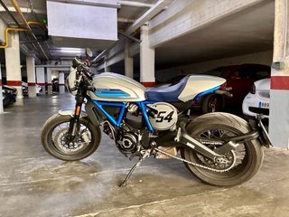 Ducati Scrambler Cafe Racer