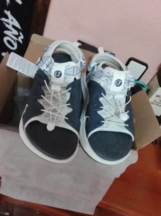 Sandalias ONCAI Azul y Blanco