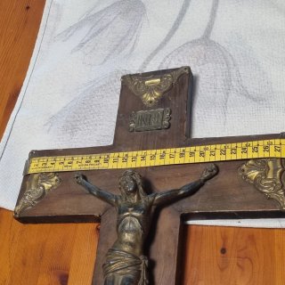 Crucifijo madera y bronce INRI grande