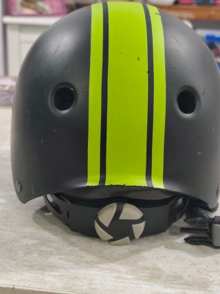 Casco B'Twin Negro y Verde