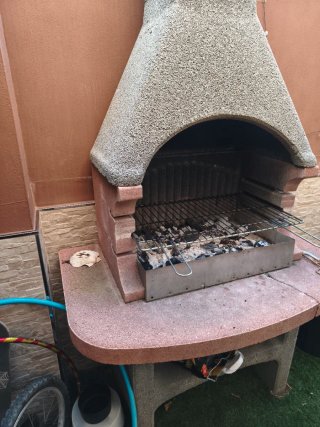 Barbacoa de obra de piedra