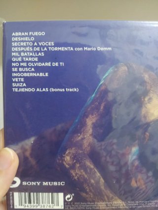 CD Malú - Mil Batallas