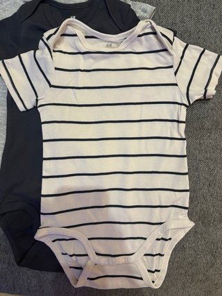 Pack 5 Bodies H&M 18-24 meses