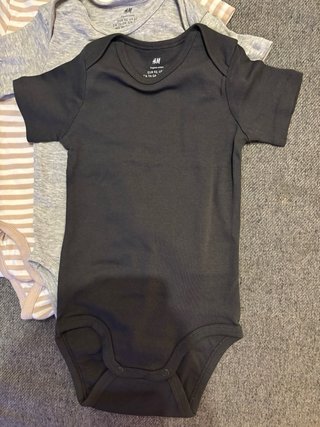 Pack 5 Bodies H&M 18-24 meses