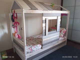Cama infantil casita madera. 206x102x182 cm