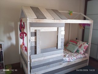 Cama infantil casita madera. 206x102x182 cm